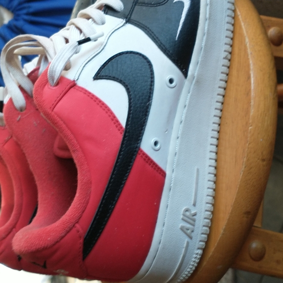 NIKE SNEAKERS - Picture 2 of 7